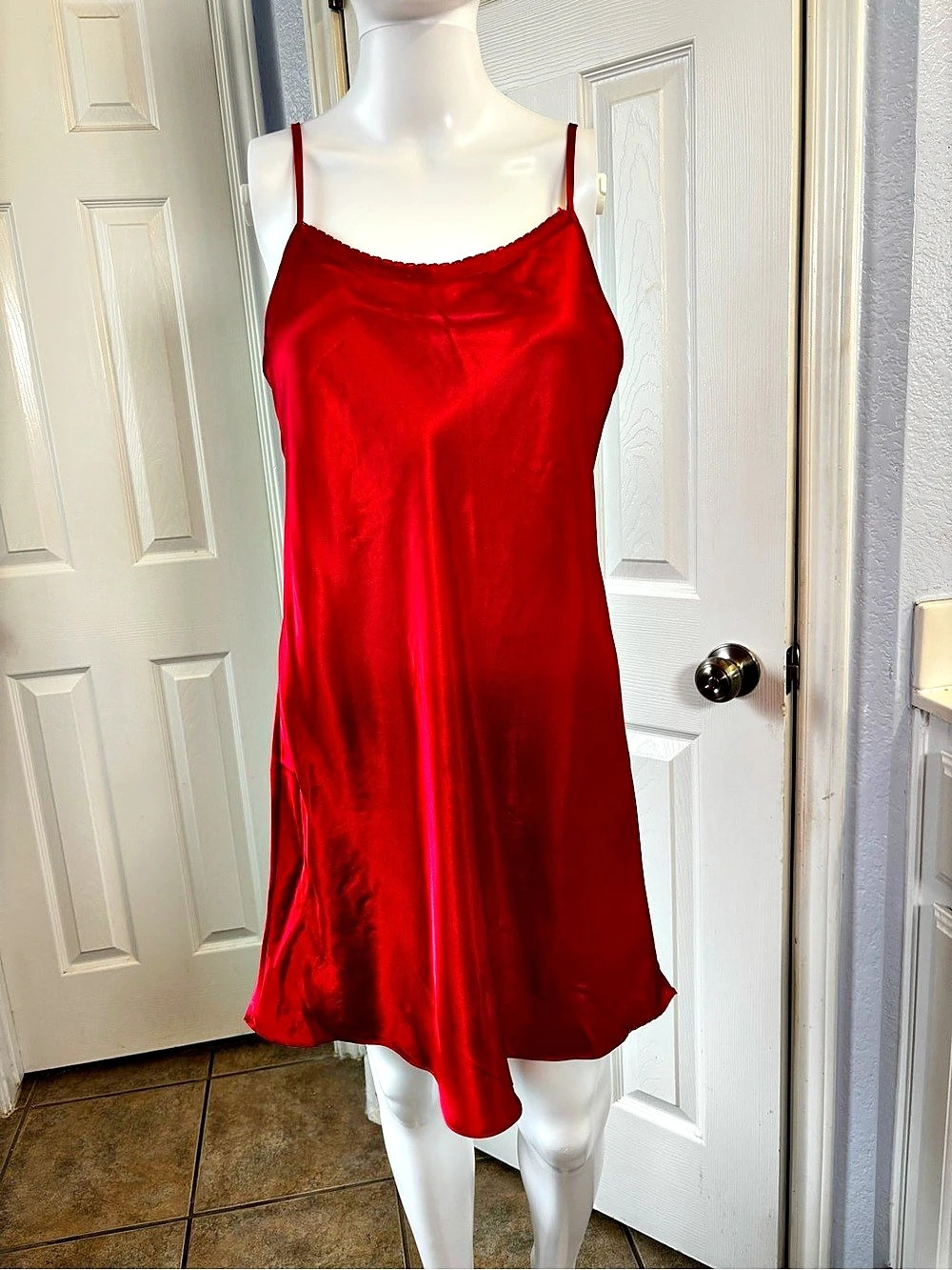 Vintage Cruz Natori Red Satin Sleep Chemise Slip Dress Nightgown Medium FF18 1